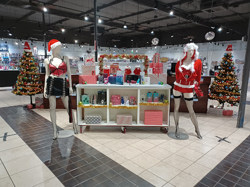 Castle Megastore - Metro Center