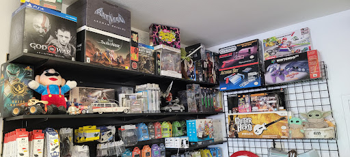 Alex's Retro Games & collectibles
