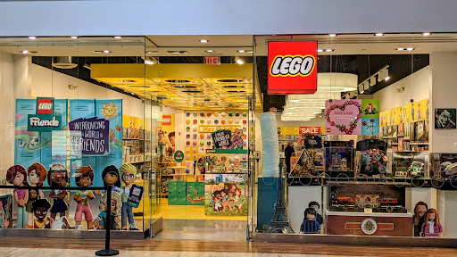 The LEGO® Store Ontario Mills