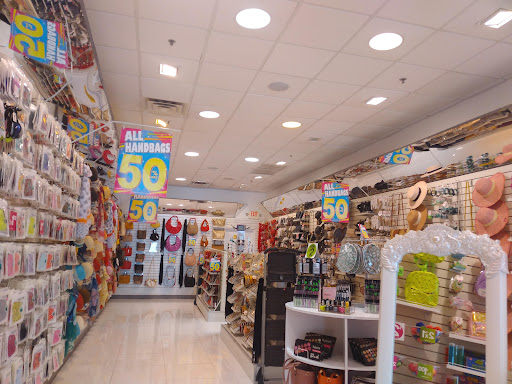Los Colobos Shopping Center