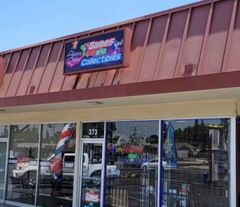 Colección Vintage de Juegos Retro y Coleccionables – Alex’s Retro Games