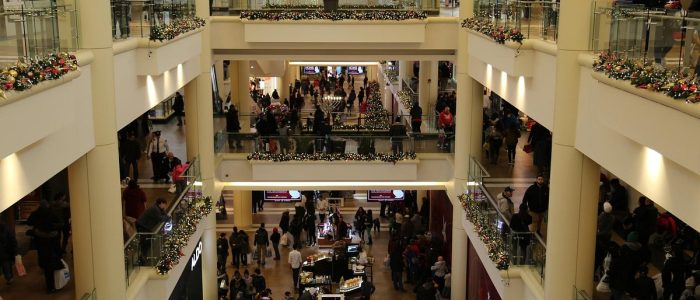 The Mall at Bay Plaza: Centro comercial icónico de compras, restaurantes y entretenimiento