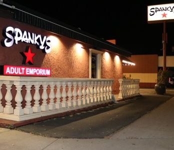Spankys Adult Emporium: Tienda de Juguetes Eróticos y Lencería Sensual – Descubre lo Mejor