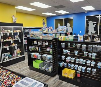 Bricks & Minifigs Lomita – Tienda LEGO con Minifiguras y Piezas Únicas