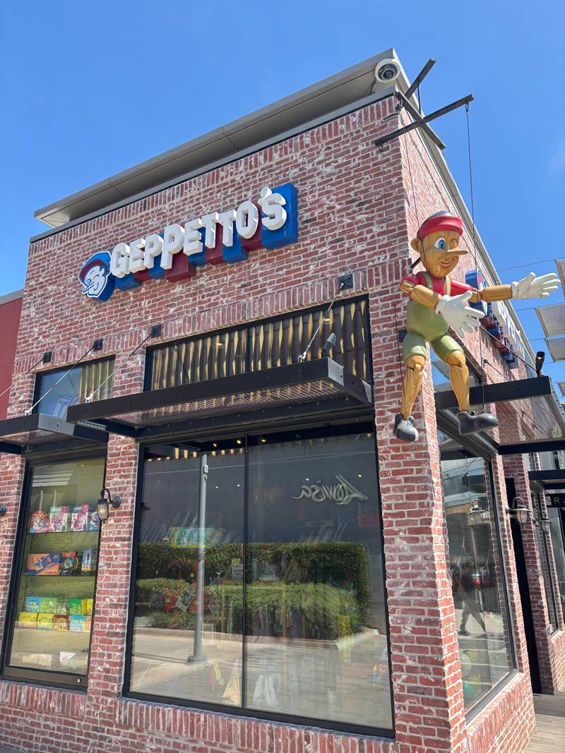 Geppetto’s Toys: Juguetes Artesanales de Madera y Fantasía