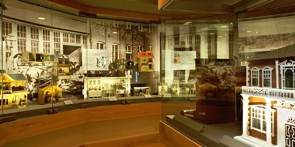 Museo Miniatura: La Máquina del Tiempo de Miniaturas – Historia en Miniatura