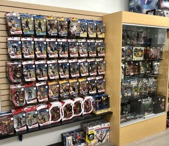 Figuras de acción TRG Toys & Collectibles – Colección de juguetes y artículos para fans
