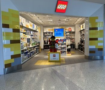 Tienda LEGO® en Jersey Gardens: descubre la colección de bloques y juguetes para toda la familia.