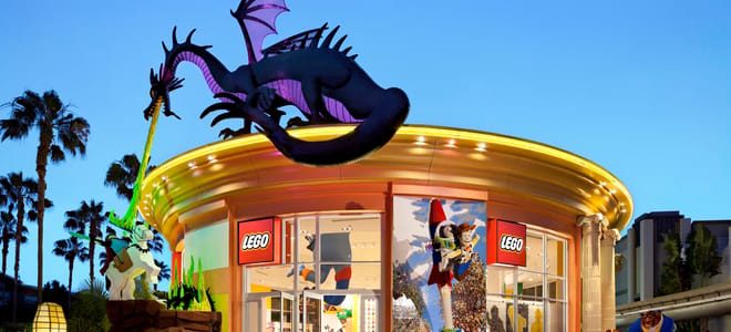LEGO® Store en Disneyland Resort: Tienda oficial con figuras, sets y experiencias mágicas