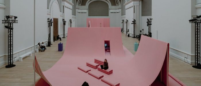 The Fun Place: Diversión y entretenimiento en un entorno vibrante | Imagen