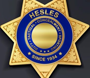 Equipo táctico y deportivo de Hesles Police: armas, accesorios y equipamiento profesional